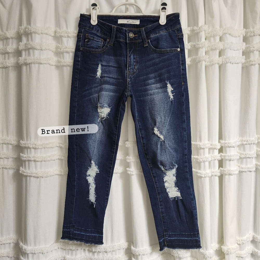 BNWOT Kancan Jeans. Size 24